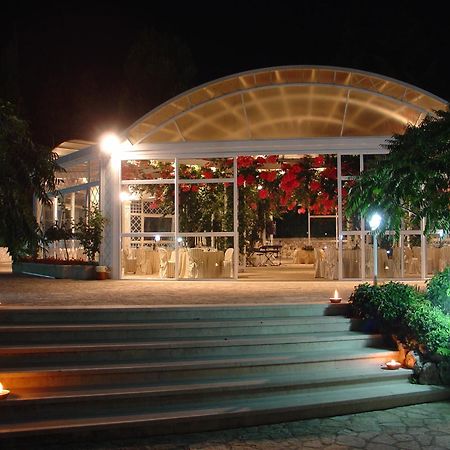 Hotel Sierra Silvana Сельва-ди-Фазано Экстерьер фото